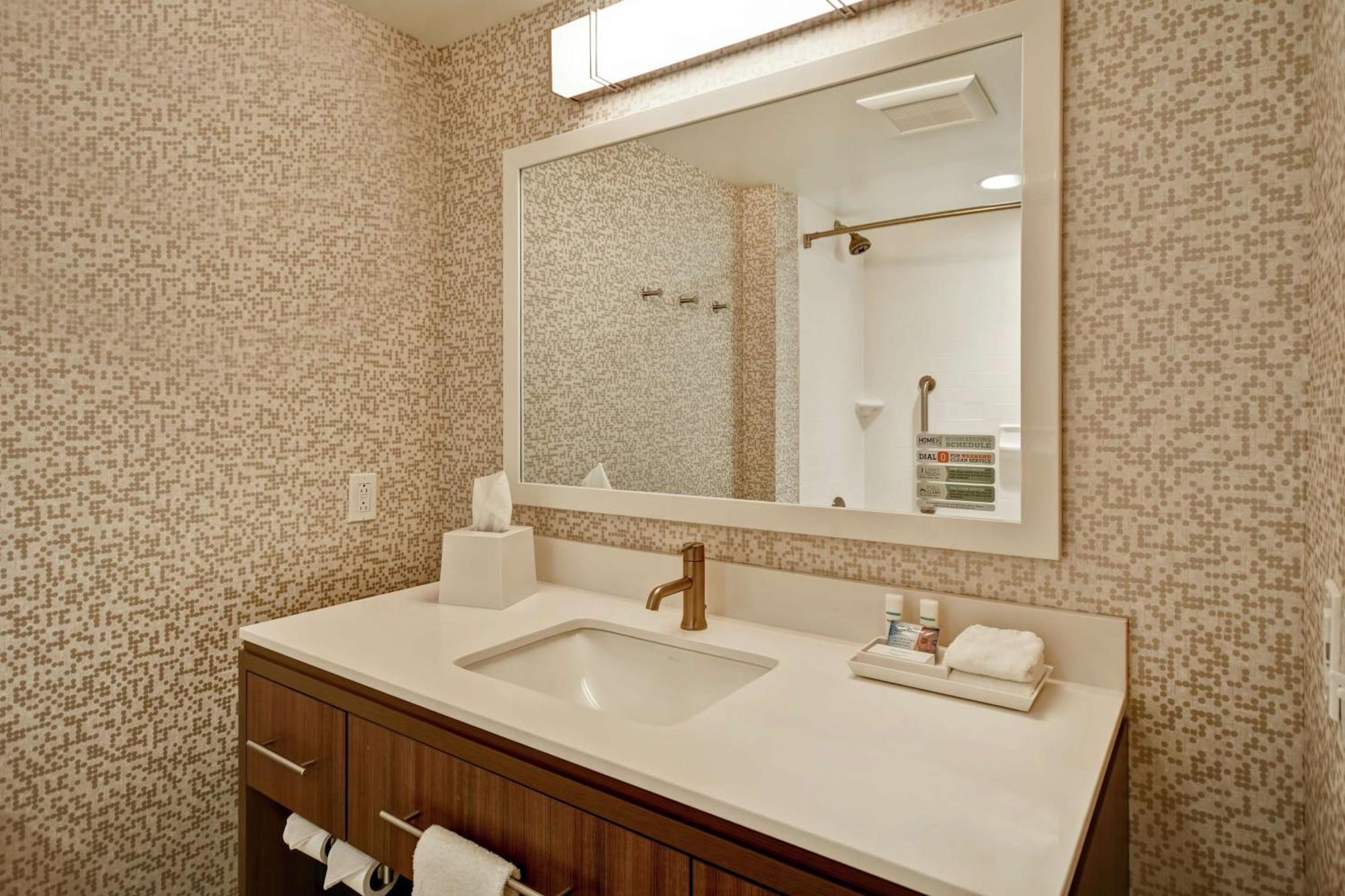 Home2 Suites By Hilton Terre Haute Esterno foto