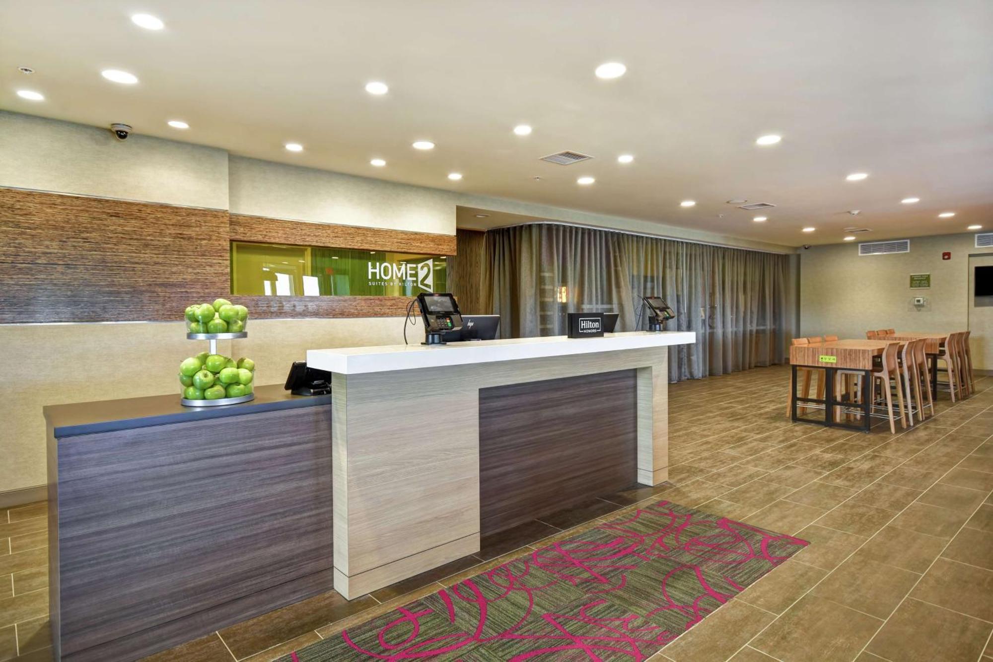 Home2 Suites By Hilton Terre Haute Esterno foto