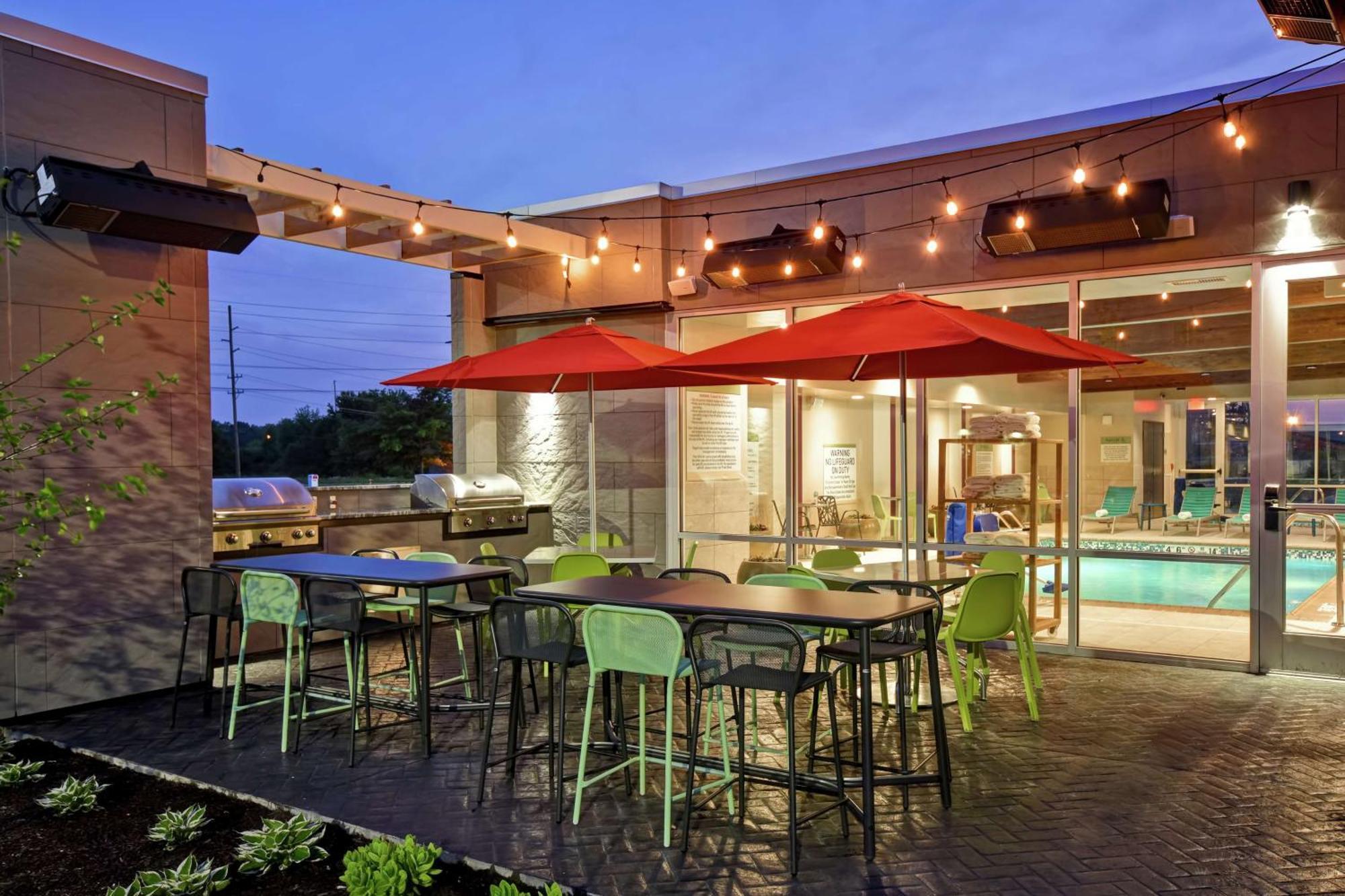 Home2 Suites By Hilton Terre Haute Esterno foto